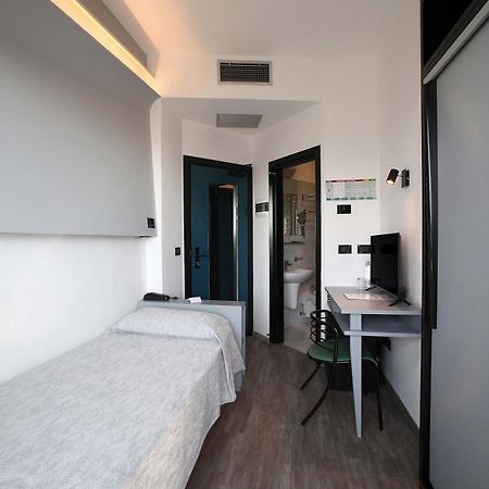 Hotel Ali D'Oro Rimini Exterior photo