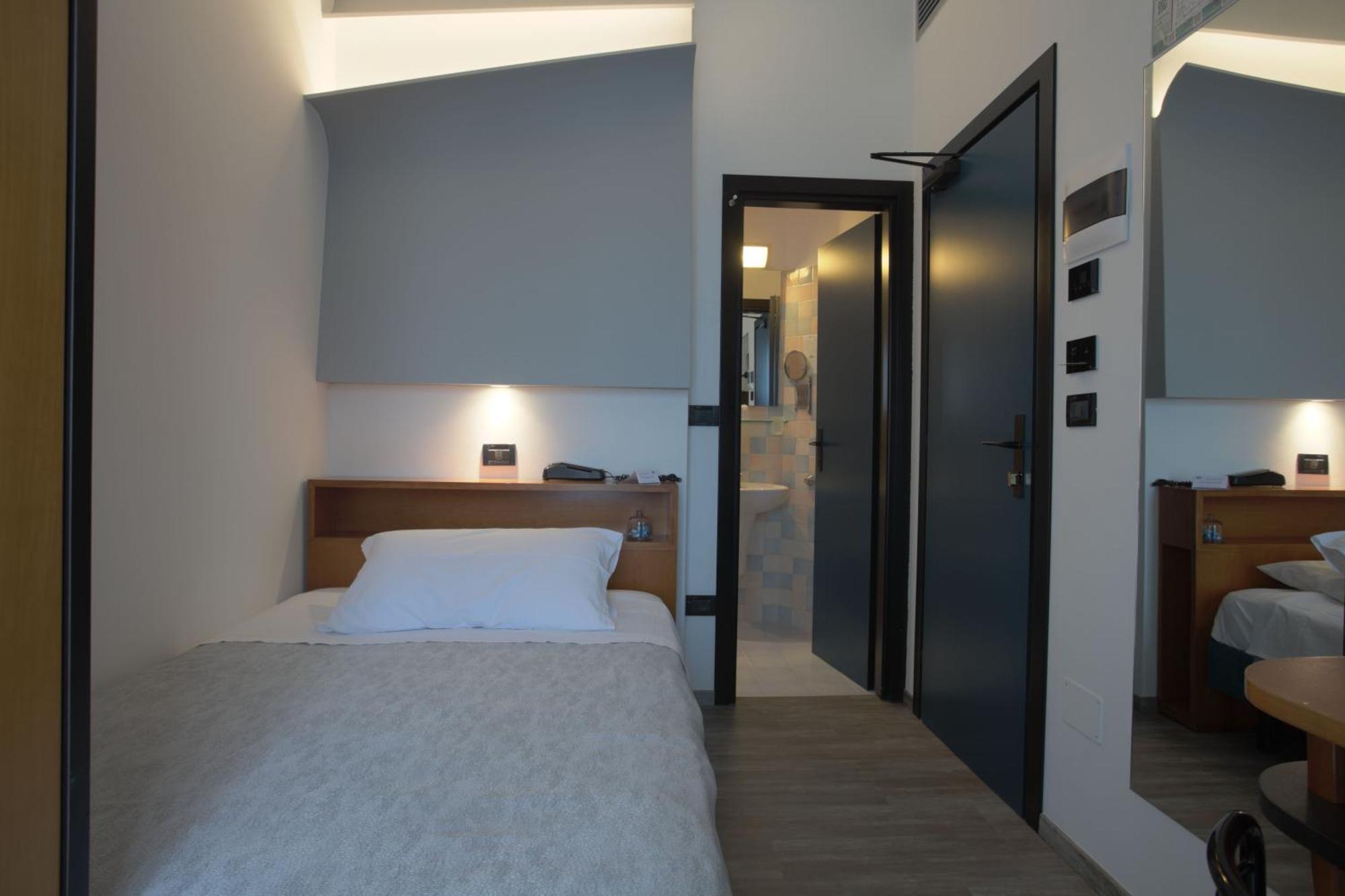 Hotel Ali D'Oro Rimini Exterior photo