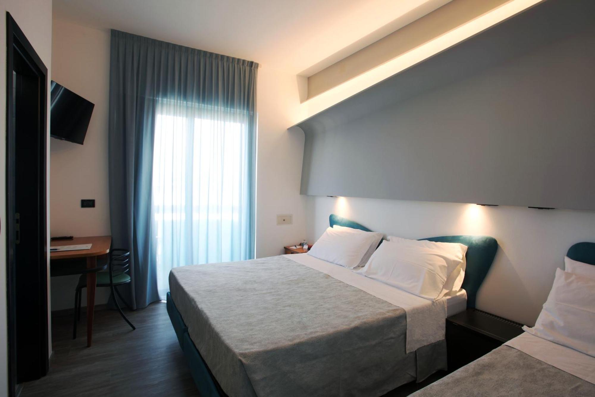 Hotel Ali D'Oro Rimini Exterior photo